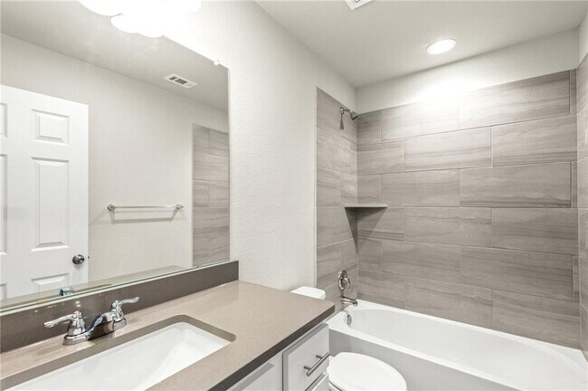 Building Photo - 1607 Denesa Dr