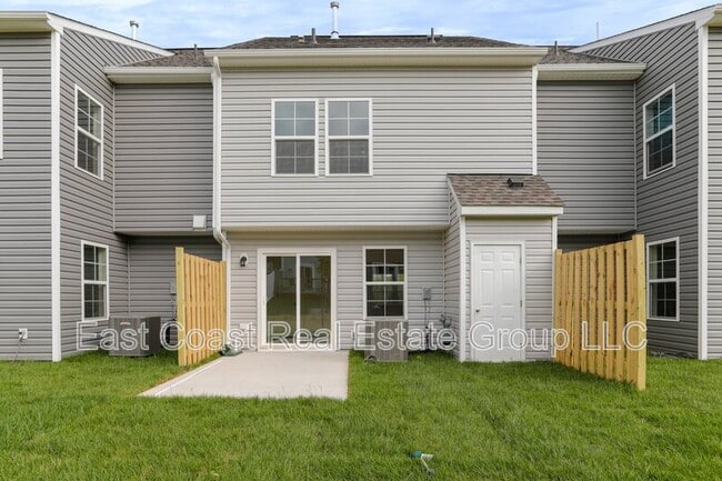 Building Photo - 11 Mengel Rd