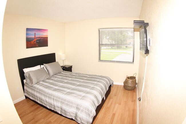 Building Photo - 1308 White Pine Dr