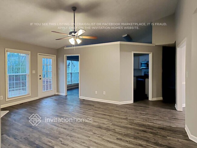 Building Photo - 844 Whitehaven Ln