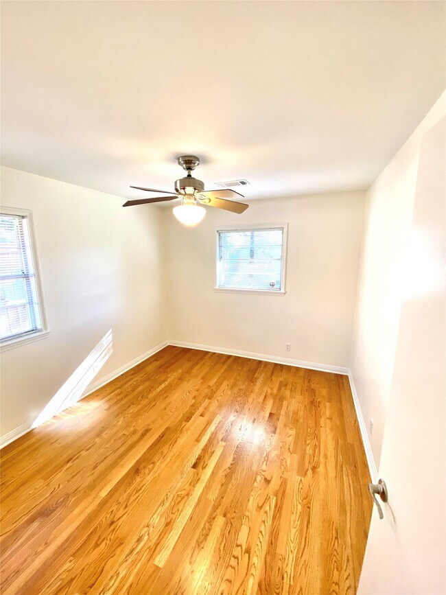 Building Photo - 4329 Kinglet St