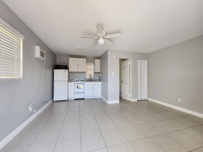 Primary Photo - Studio Apartment ** UNDER NEW MANAGEMENT **