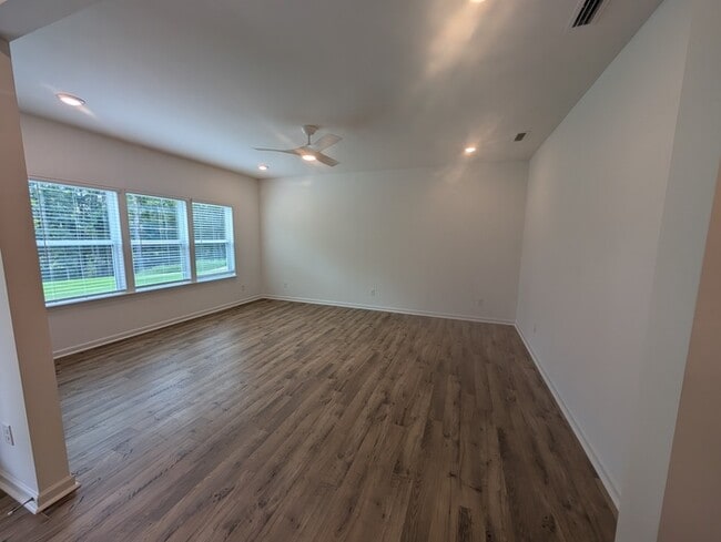 Building Photo - Brand New 4 BD Home in Stonebridge Fairway...
