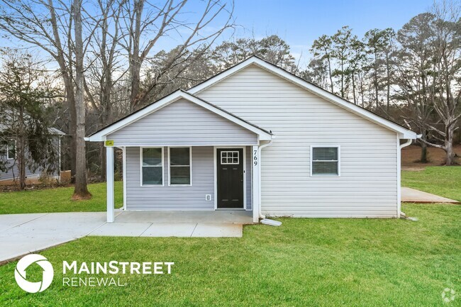 Building Photo - 769 Log Cabin Dr