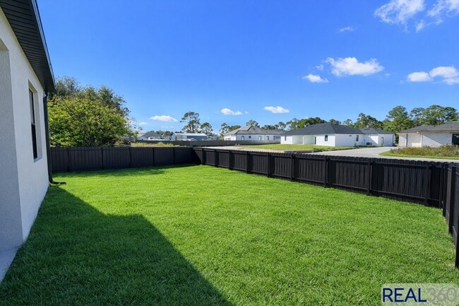 Building Photo - 4806-4808 Golfview Blvd