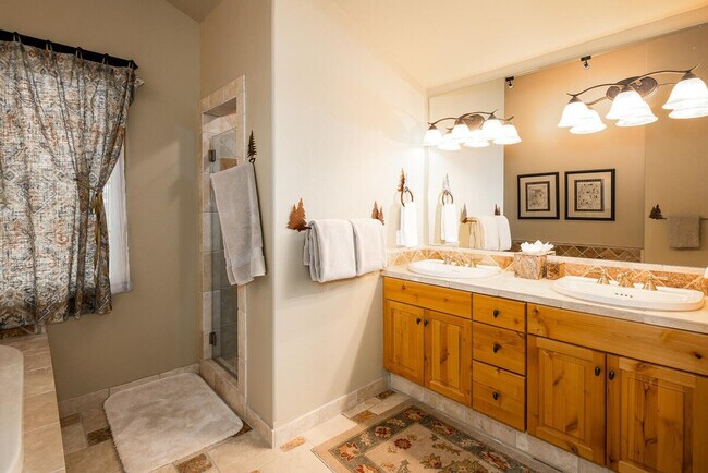 Building Photo - 4 Full Moon Rd