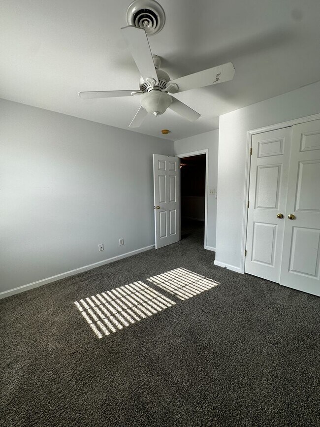 Building Photo - 1643 Wood Song Ln
