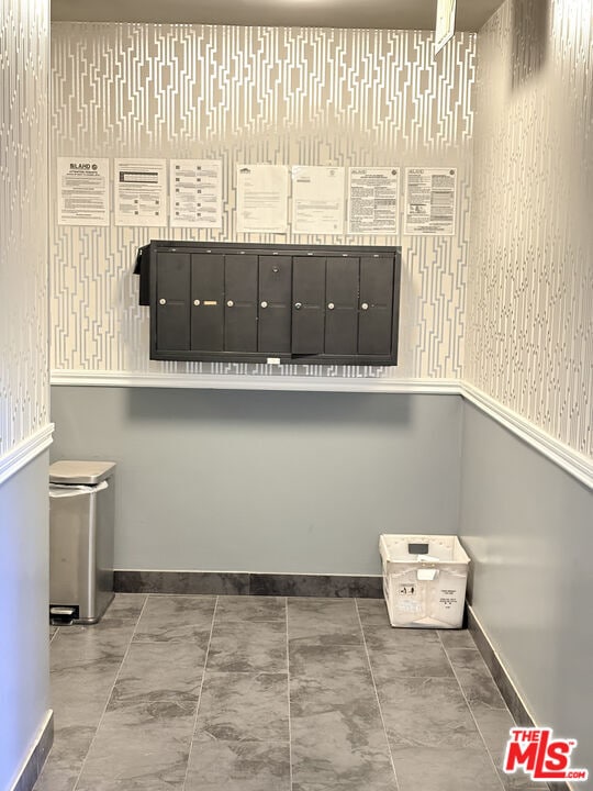 Building Photo - 8515 Alcott St