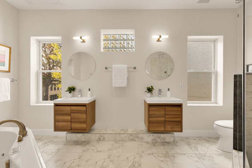 Building Photo - 1934 4th St NW