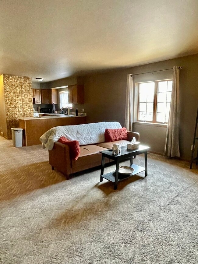 Building Photo - 76 W Washington St