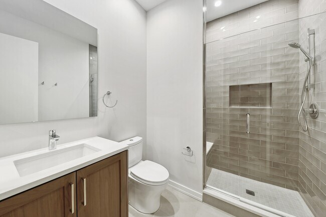 Building Photo - 2753 N Hampden Ct