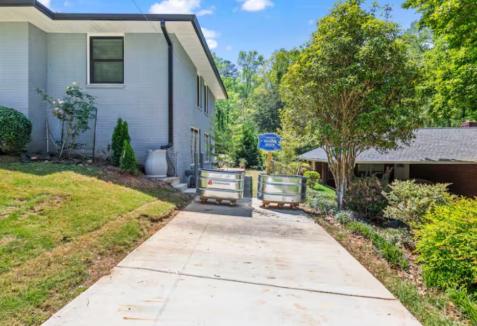 Building Photo - 1593 Mill Acres Dr SW