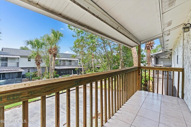 Building Photo - 695 Jimmy Buffett Mem Hwy
