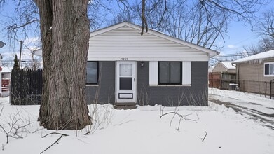 Building Photo - 15285 Buck St