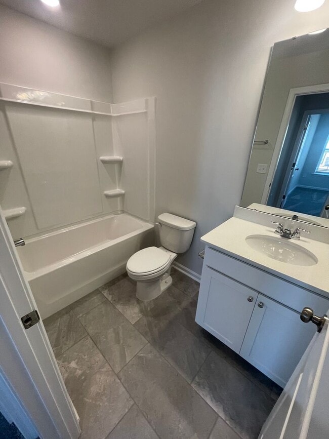 Building Photo - Charming 3 Bedroom Home Located in Raleigh