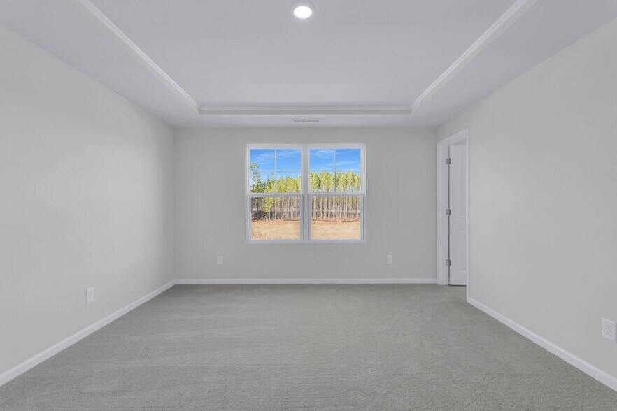 Building Photo - 104 Calvander Ln