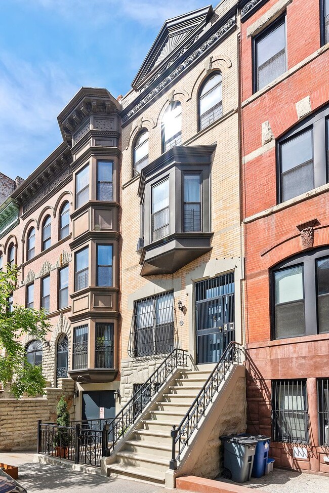 Building Photo - 535 W 142nd St