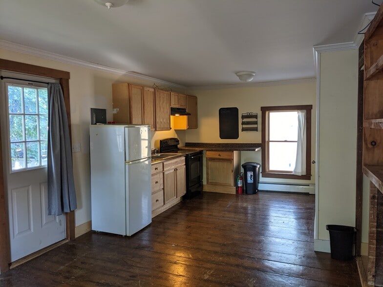 Building Photo - 75 Green Street