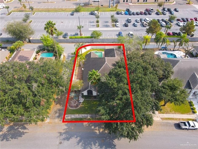 Building Photo - 32 S Cynthia St