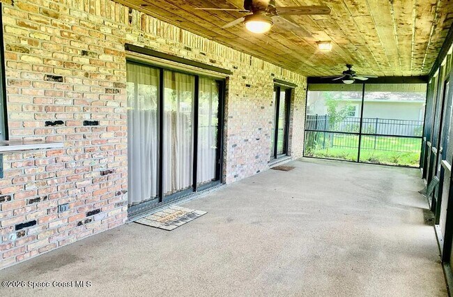 Building Photo - 7935 Timberlake Dr