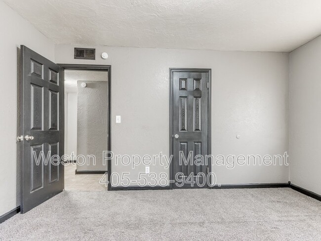 Building Photo - 1608 Magnolia Ave