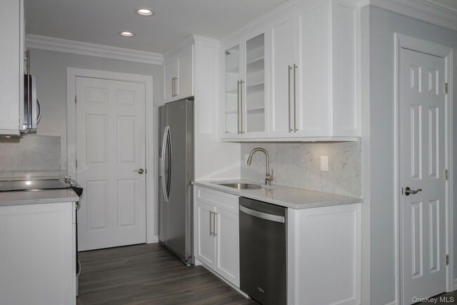 Building Photo - 37 Victorian Ct