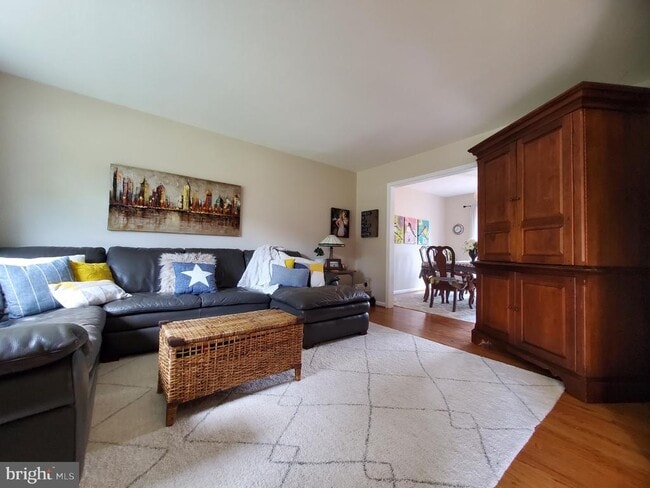 Building Photo - 8502 Lakinhurst Ln