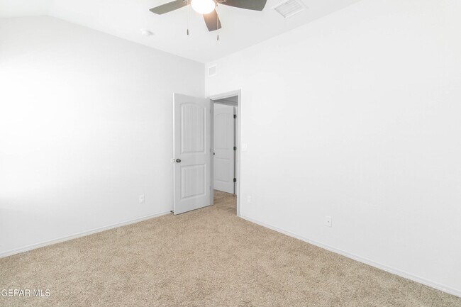 Building Photo - 14805 Jack White Ave