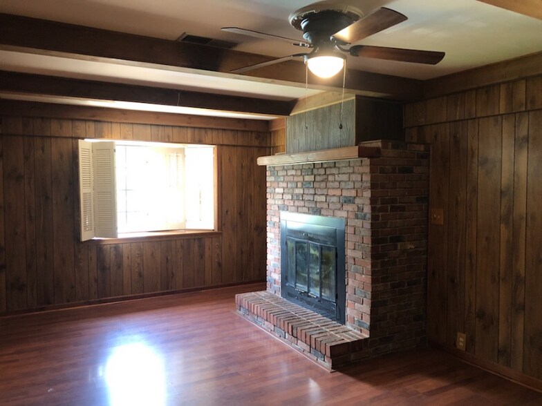 Building Photo - 506 K St