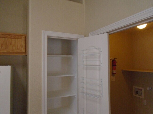 Building Photo - 3444 Stony Meadows Cir