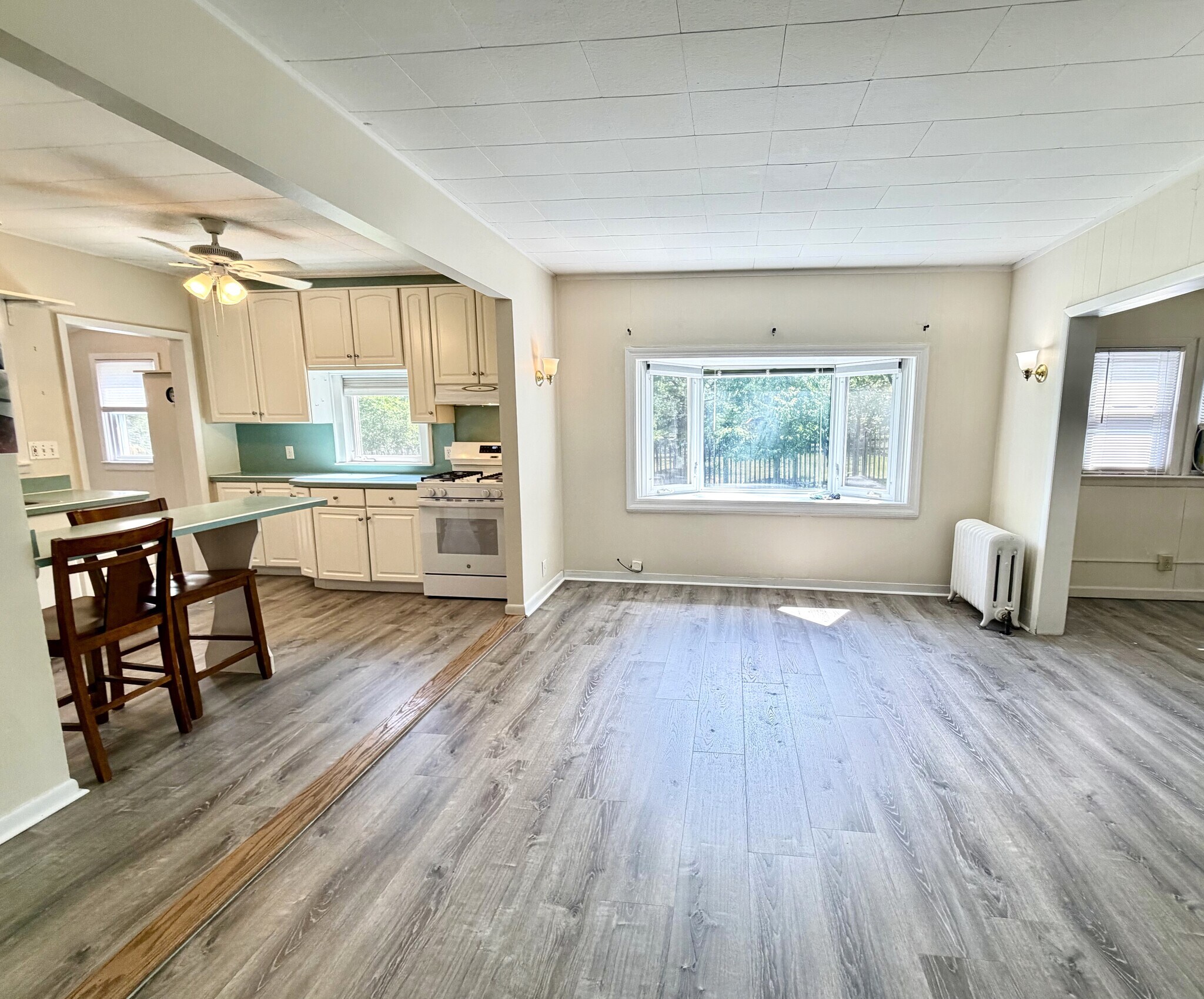 Building Photo - 815 Miller Ln
