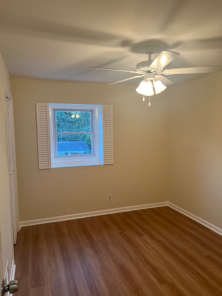 Building Photo - 3179 River Oak Rd