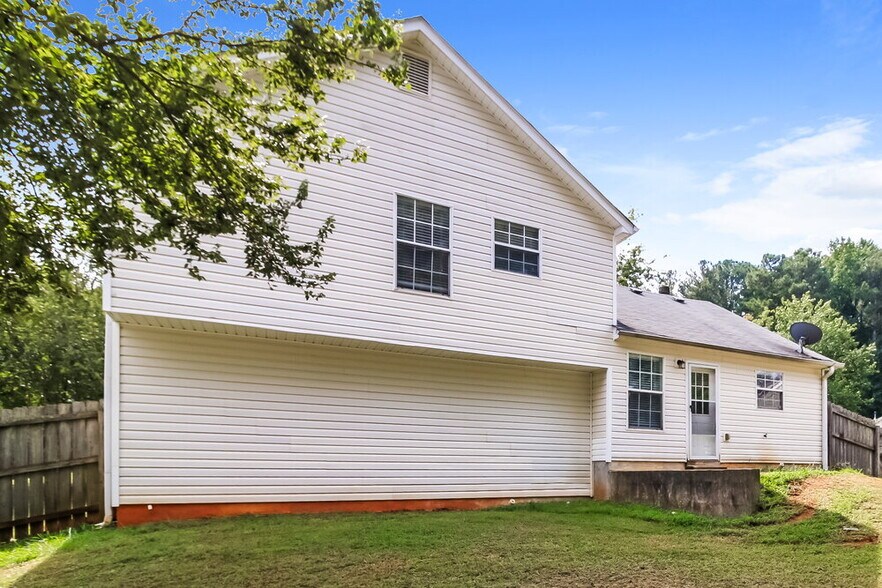 Building Photo - 209 Brandon Ridge Cir