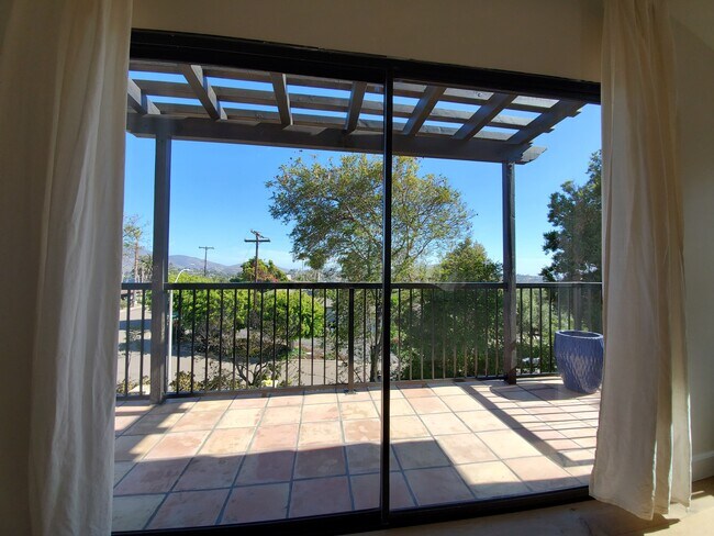 Building Photo - 10021 Resmar Ct
