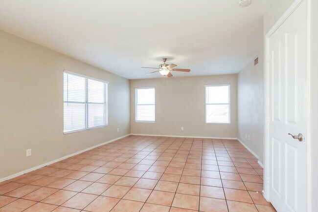 Building Photo - 1937 N 127th Ave