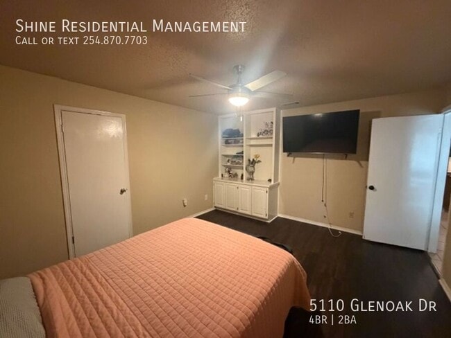 Building Photo - 5110 Glenoak Dr