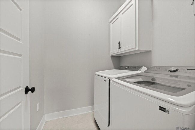 Building Photo - 306 St Thomas Ln