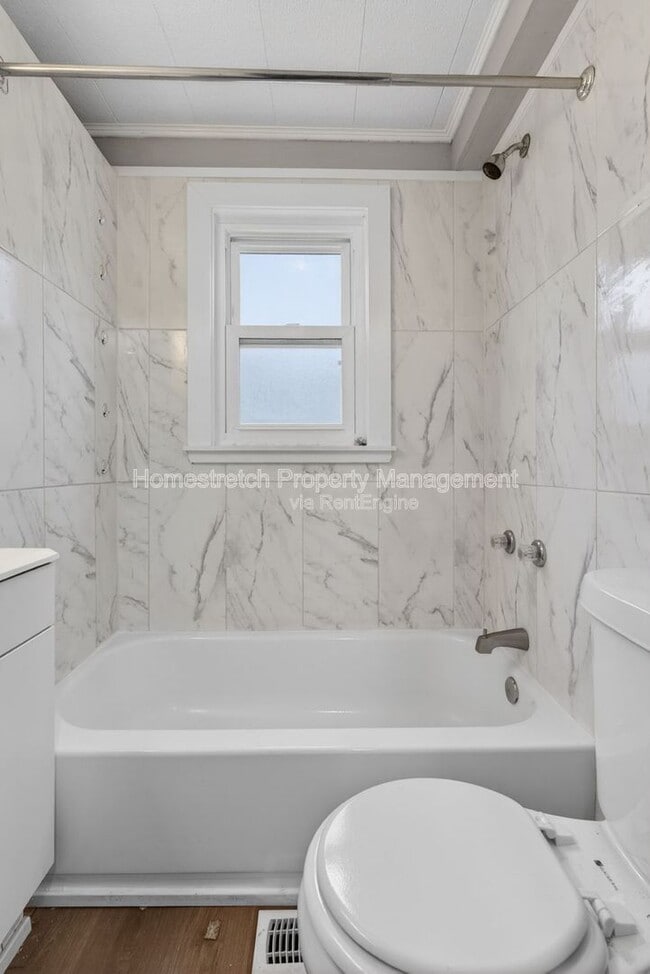 Building Photo - 5430 Hodiamont Ave