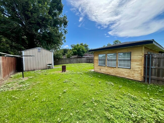 Building Photo - 113 Tinsley Dr