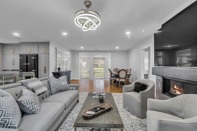 Building Photo - 801 N 3rd St