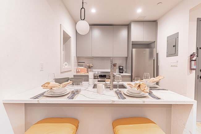 Building Photo - 1255 Decatur St