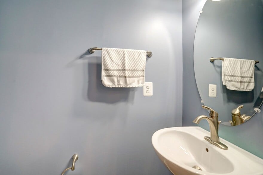 Downstairs Bathroom - 2209 Richmond Hwy