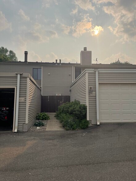 Exterior - 4813 Cedar Lake Rd S