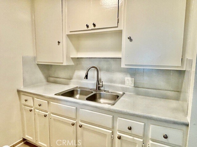 Building Photo - 12425 Harris Ave