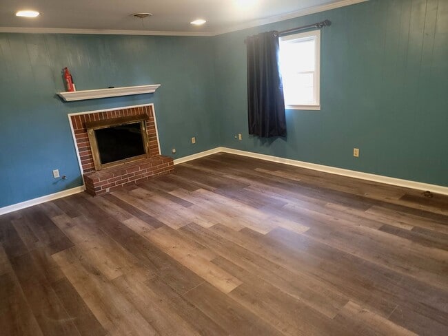 Building Photo - Delightful 3 Bedroom Home for Rent in Henrico