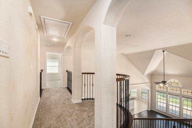 Building Photo - 9801 Yellow Cup Dr