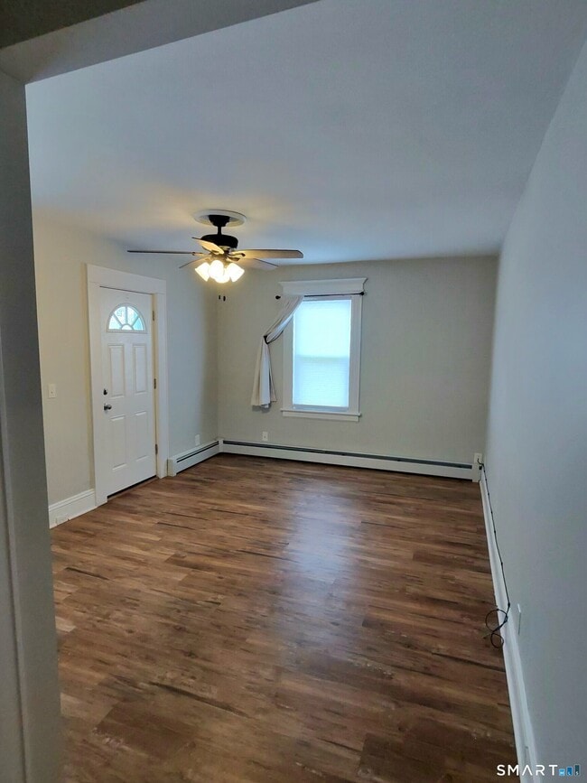 Building Photo - 258 Jennings Rd