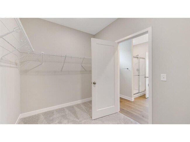 Building Photo - 2149 Westpointe Dr