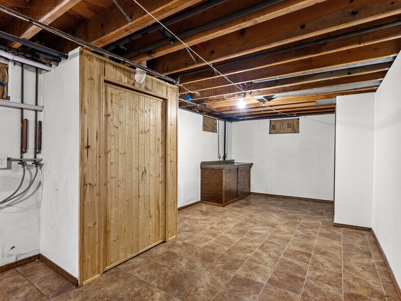 Building Photo - 1621 Ruby Ln