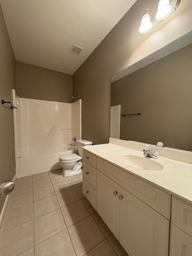 Building Photo - For rent